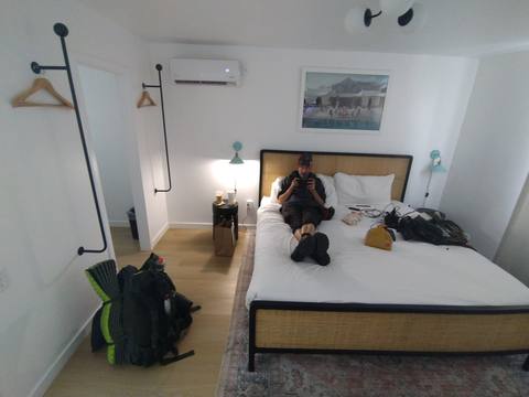 Unwinding and Recharging with Digital Devices